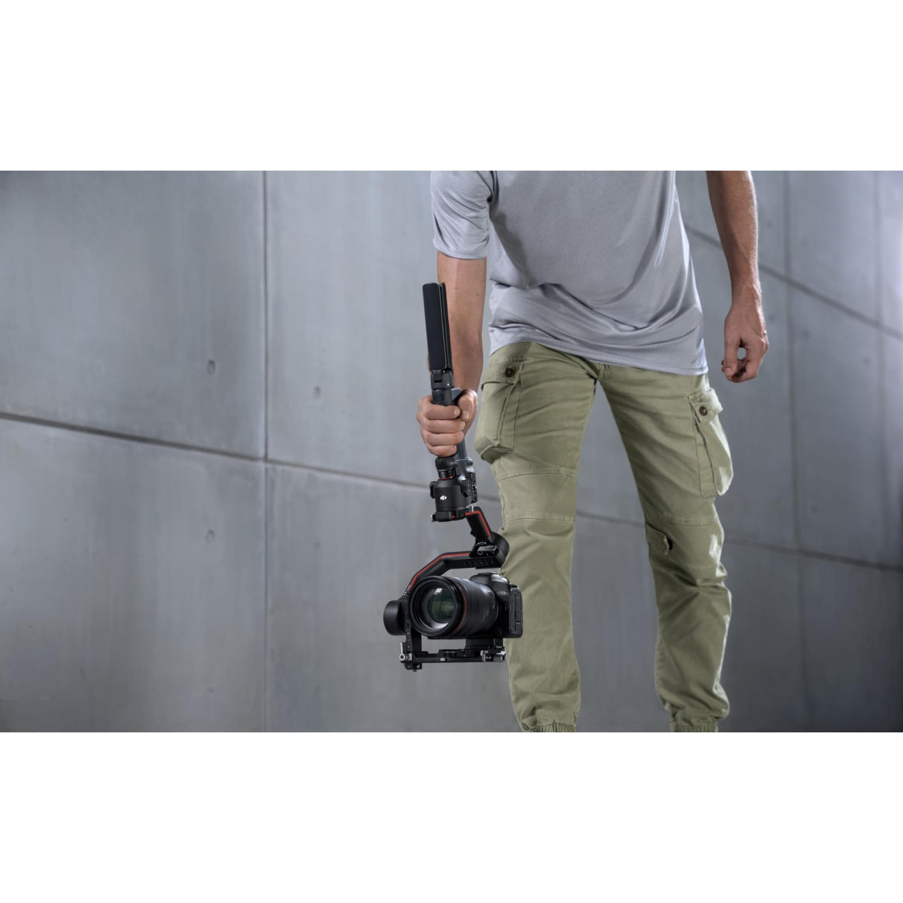 DJI RS 3 Gimbal Stabilizer DJI